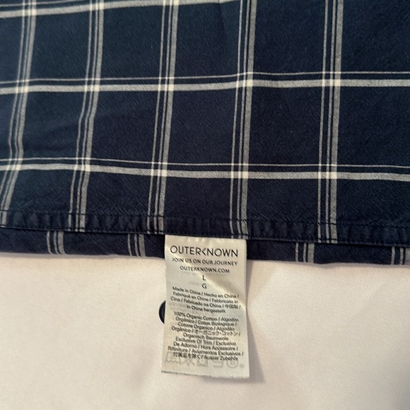 Outerknown Organic Cotton Dress Shirt - Picture 3 of 5